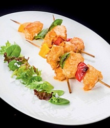 Шашлычки из морского черта на гриле